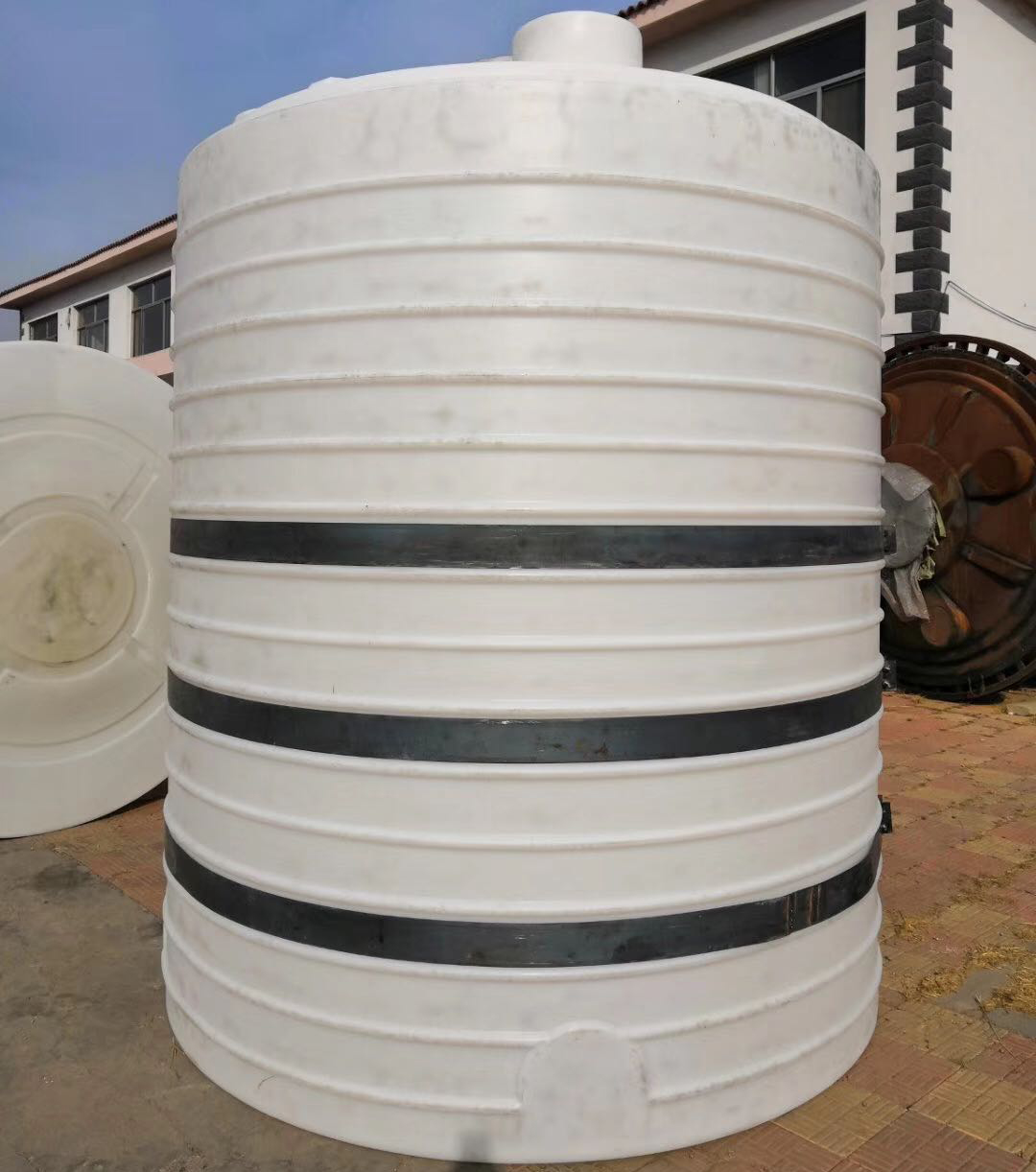 長(zhǎng)春防腐儲(chǔ)罐介紹及安裝時(shí)應(yīng)該注意哪些事項(xiàng)